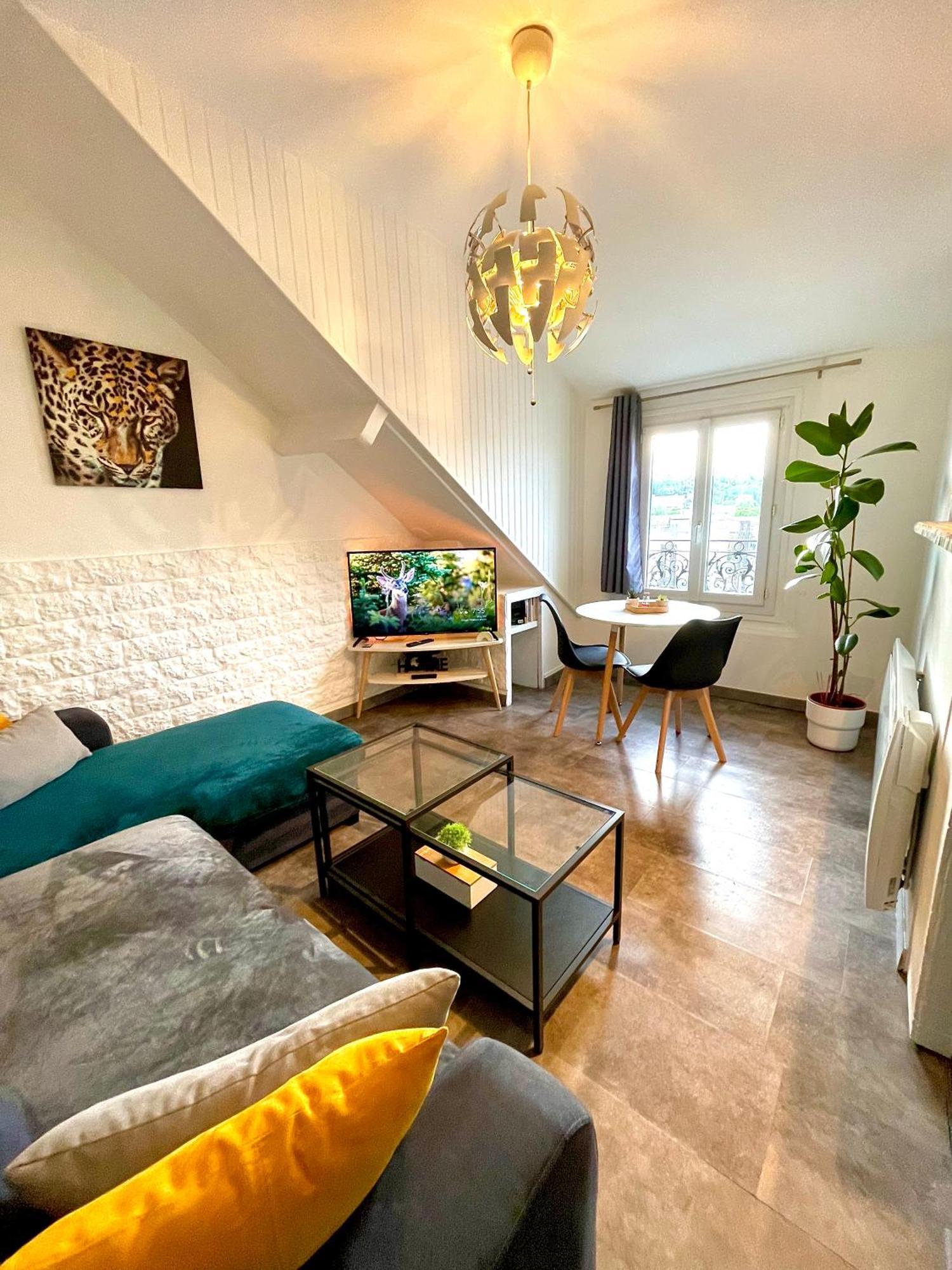 Superbe Entier Au Pied De La Gare Rer, A 15 Min De Paris & Orly Juvisy-sur-Orge